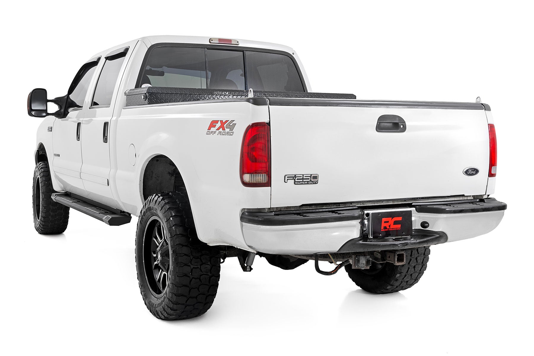 HD2 Aluminum Running Boards Super Crew Cab Ford F-250/F-350 Super Duty (99-16) Rough Country