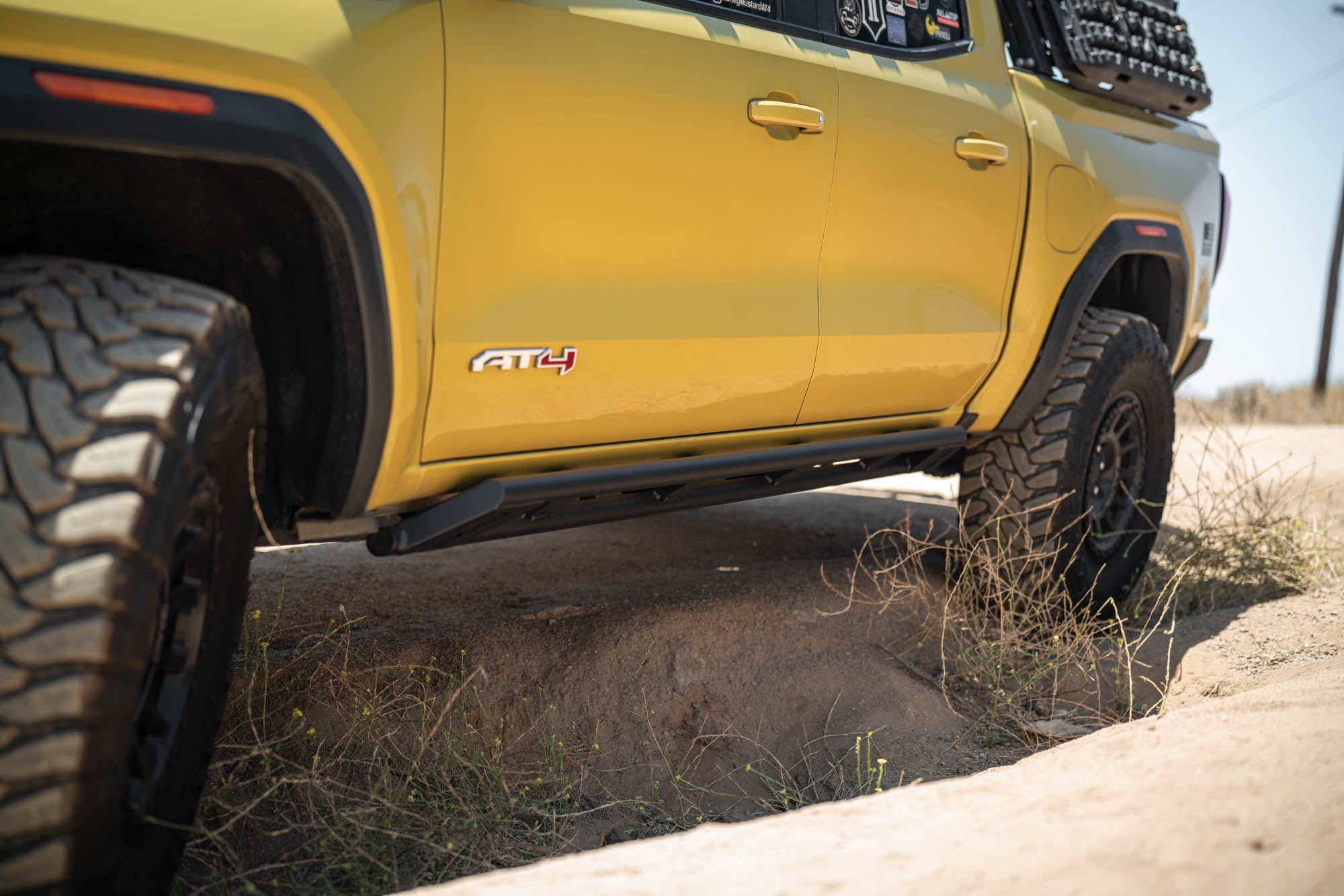 2023 2025 Chevy Colorado & GMC Canyon Rock Sliders DV8 Offroad