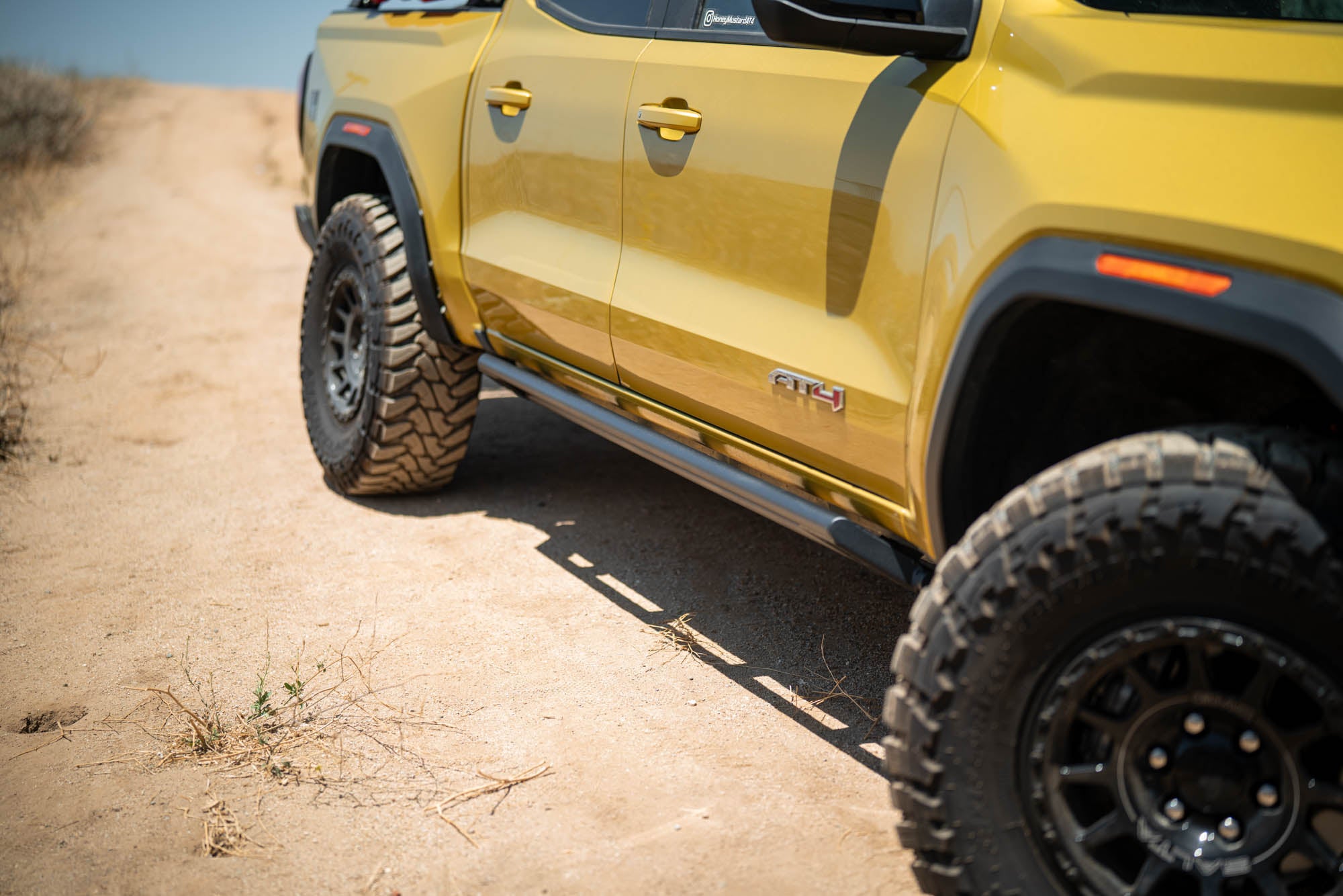 2023 2025 Chevy Colorado & GMC Canyon Rock Sliders DV8 Offroad