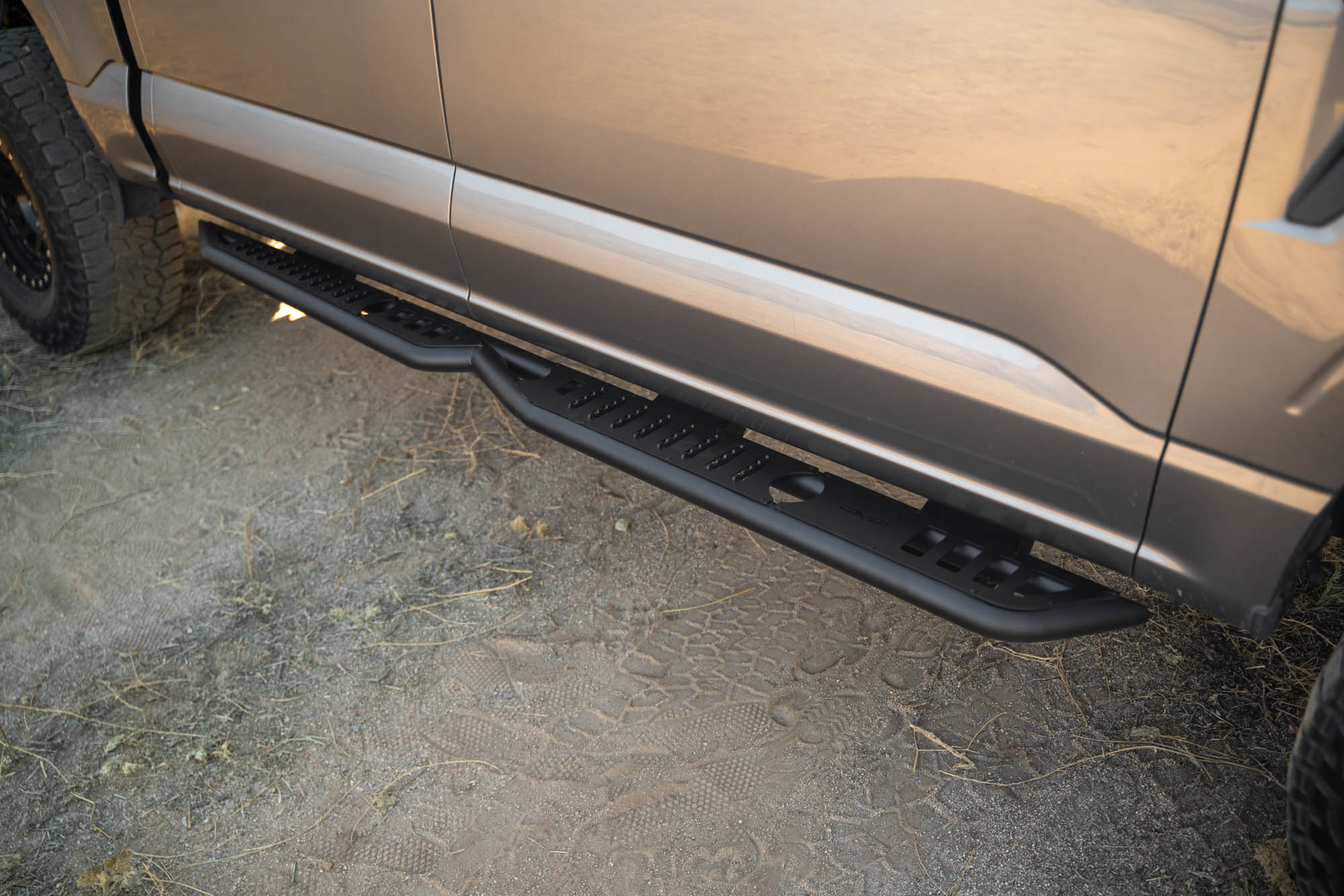 2015 2024 Ford F 150 OE Plus Side Steps DV8 Offroad