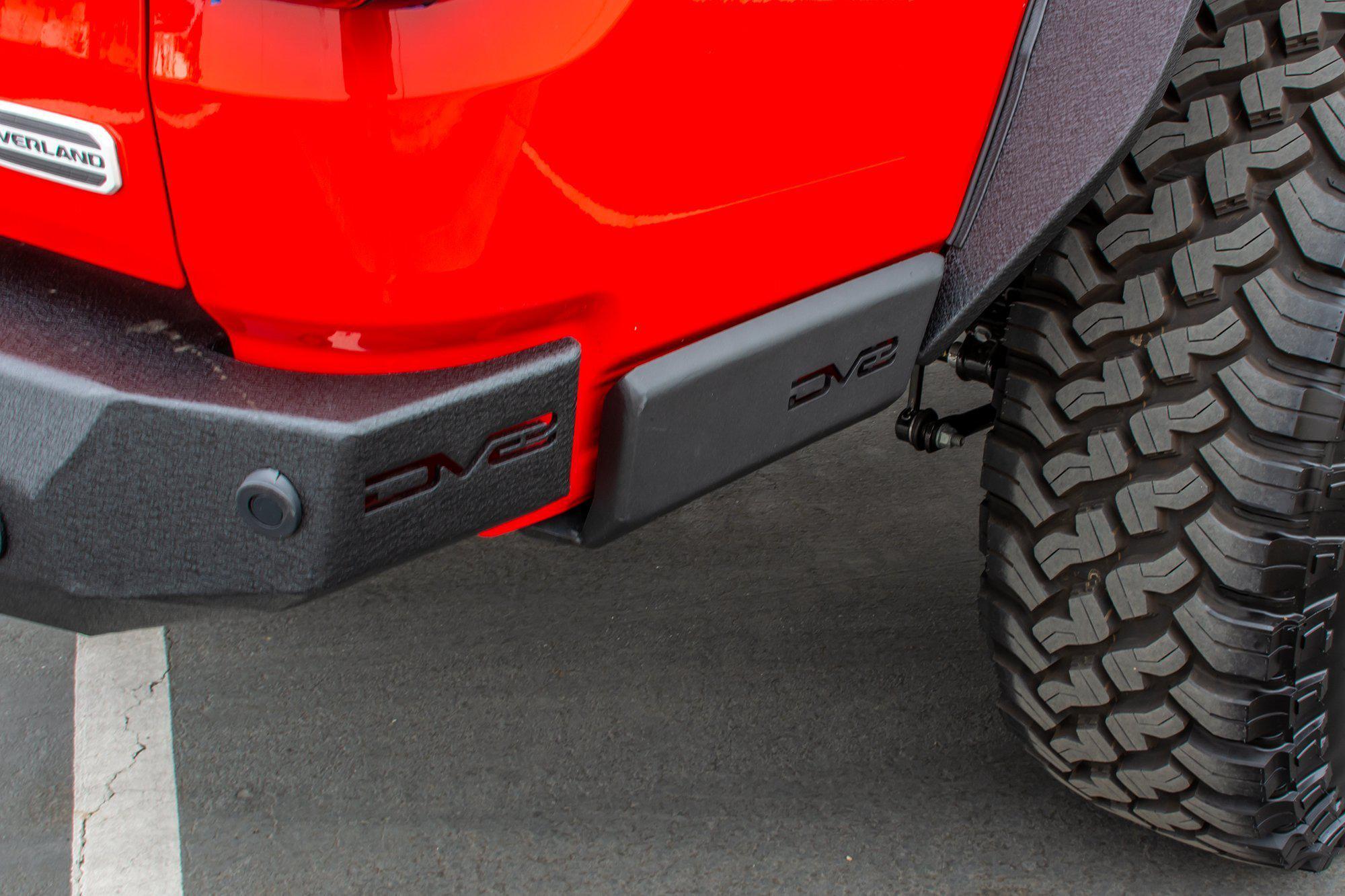 2020 2025 Jeep Gladiator JT Bedside Rock Sliders DV8 Offroad