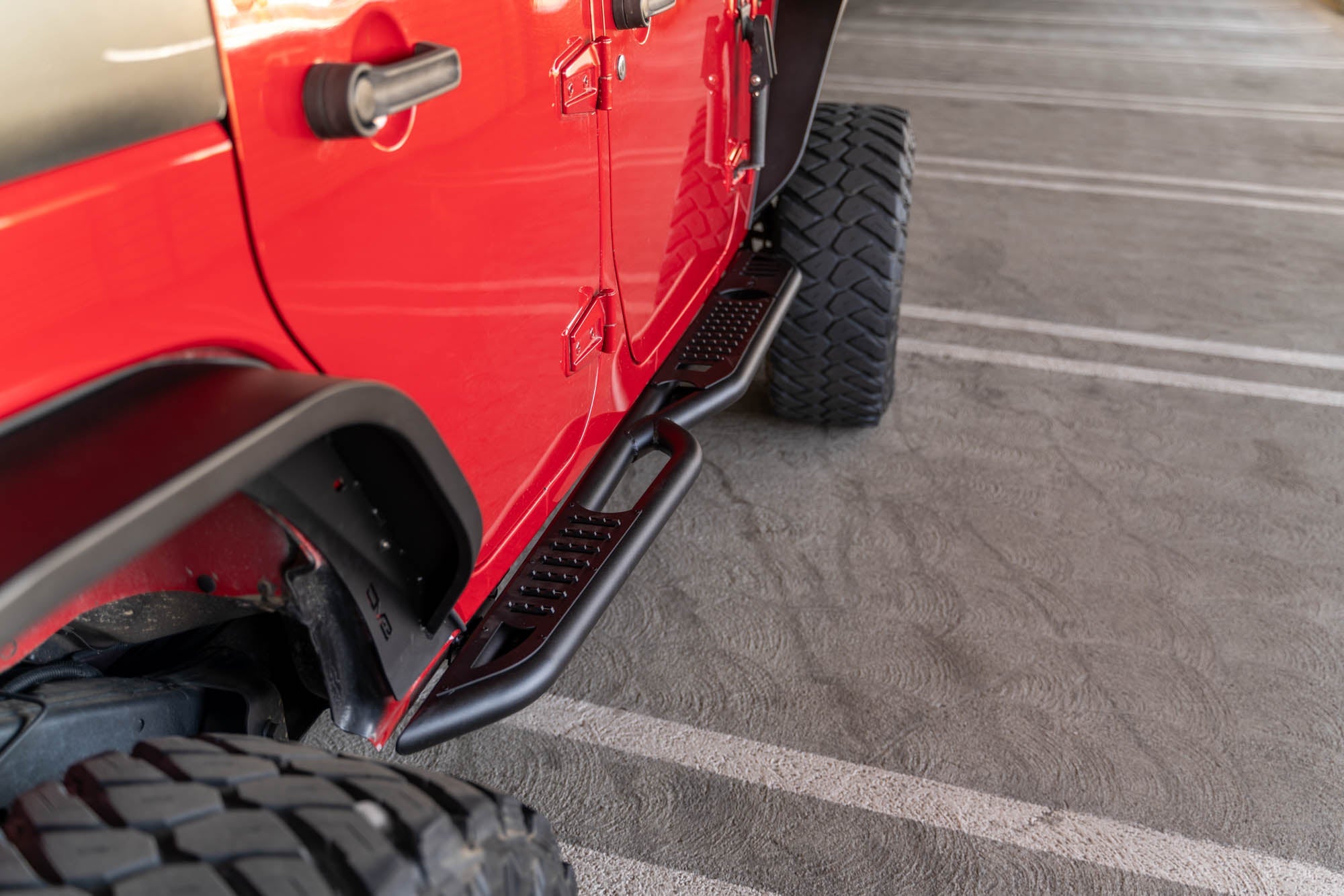 2007 2018 Jeep Wrangler JKU 4 Door OE Plus Side Steps DV8 Offroad