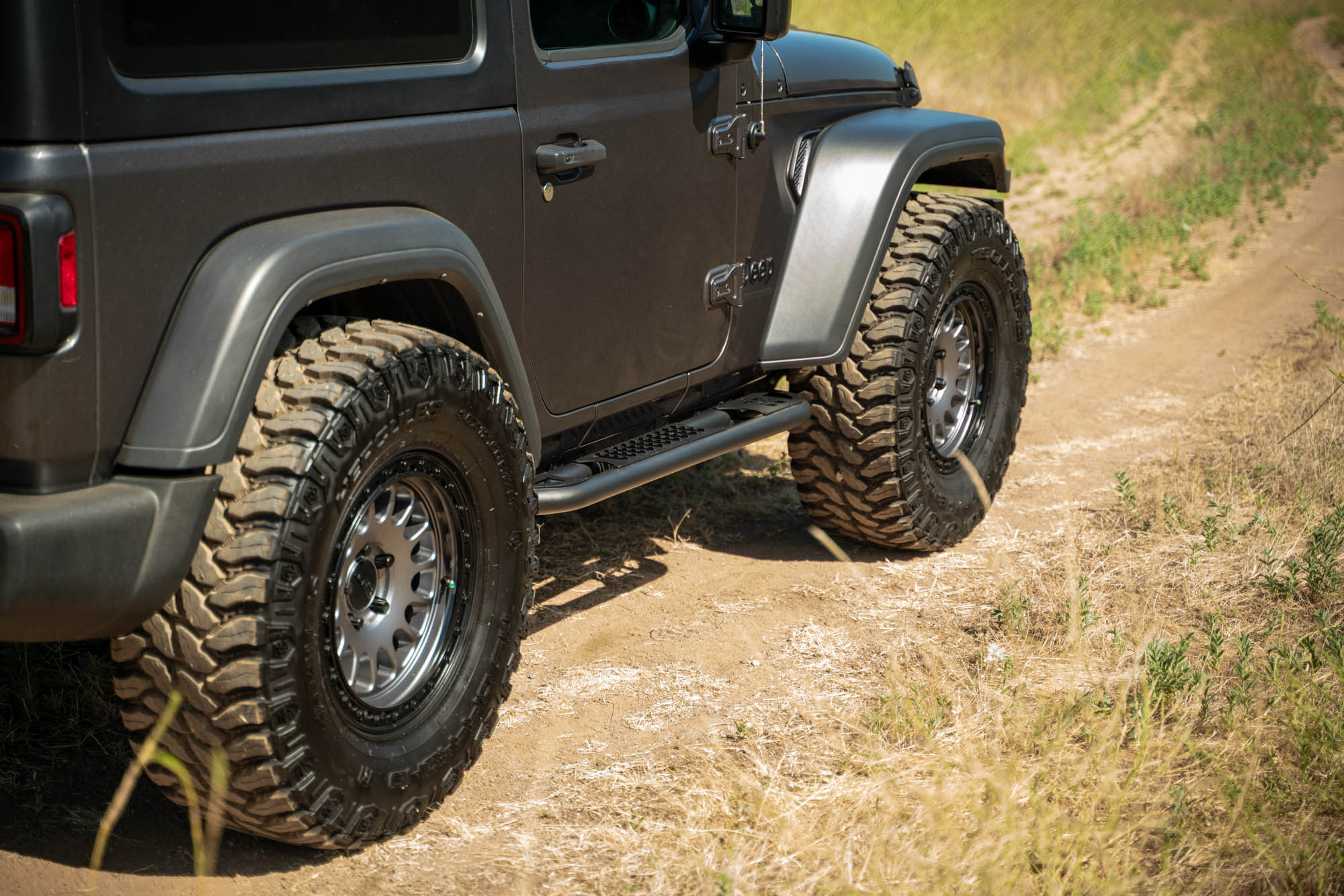 2018 2025 Jeep Wrangler JL 2 Door Oe Plus Side Steps DV8 Offroad