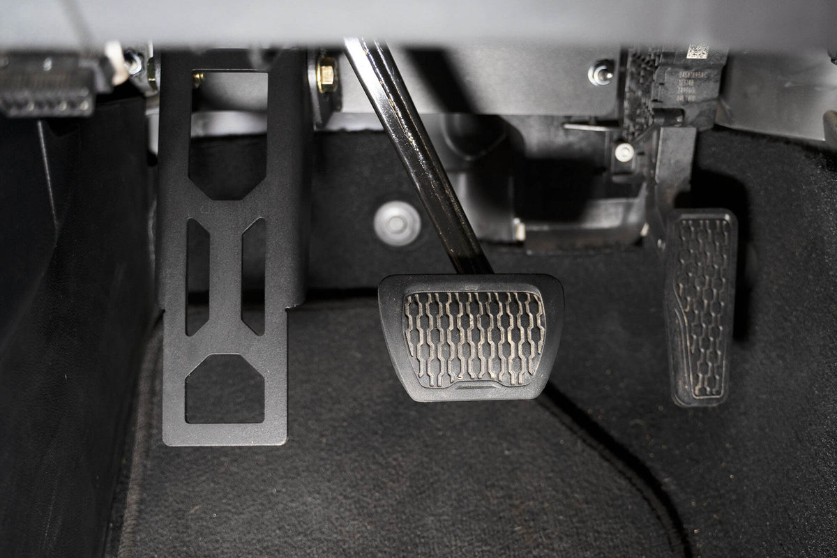 2020 2025 Jeep Wrangler JL JLU Gladiator JT Adjustable Dead Pedal DV8 Offroad