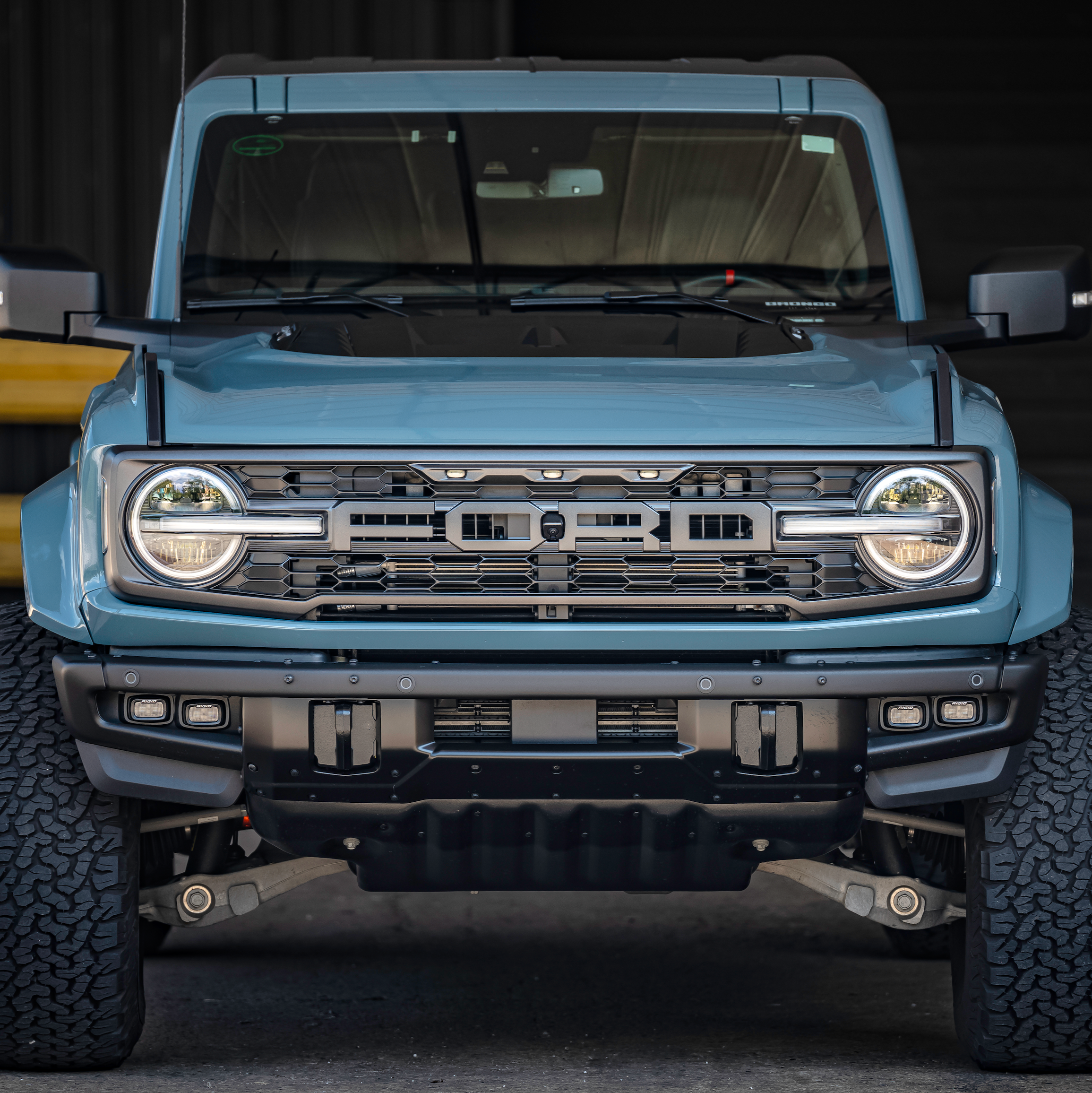 2022-2025 Ford Bronco Raptor fenders showcasing rugged design and enhanced off-road capability for adventurous driving.
