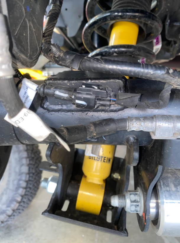 2021 and up Bronco rear hydraulic bump stop kit showcasing installation details and components for offroad performance.