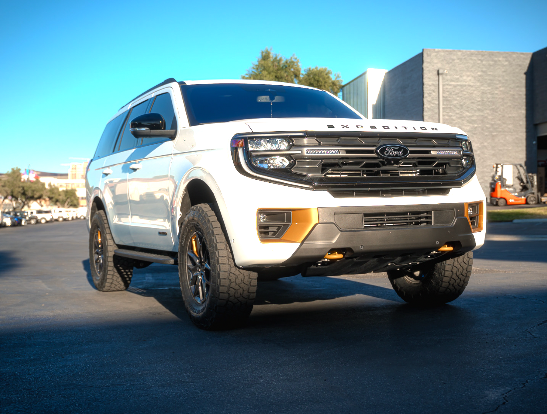 2025-2026 Ford Expedition Tremor Lift Kit with 35” Tires Package
