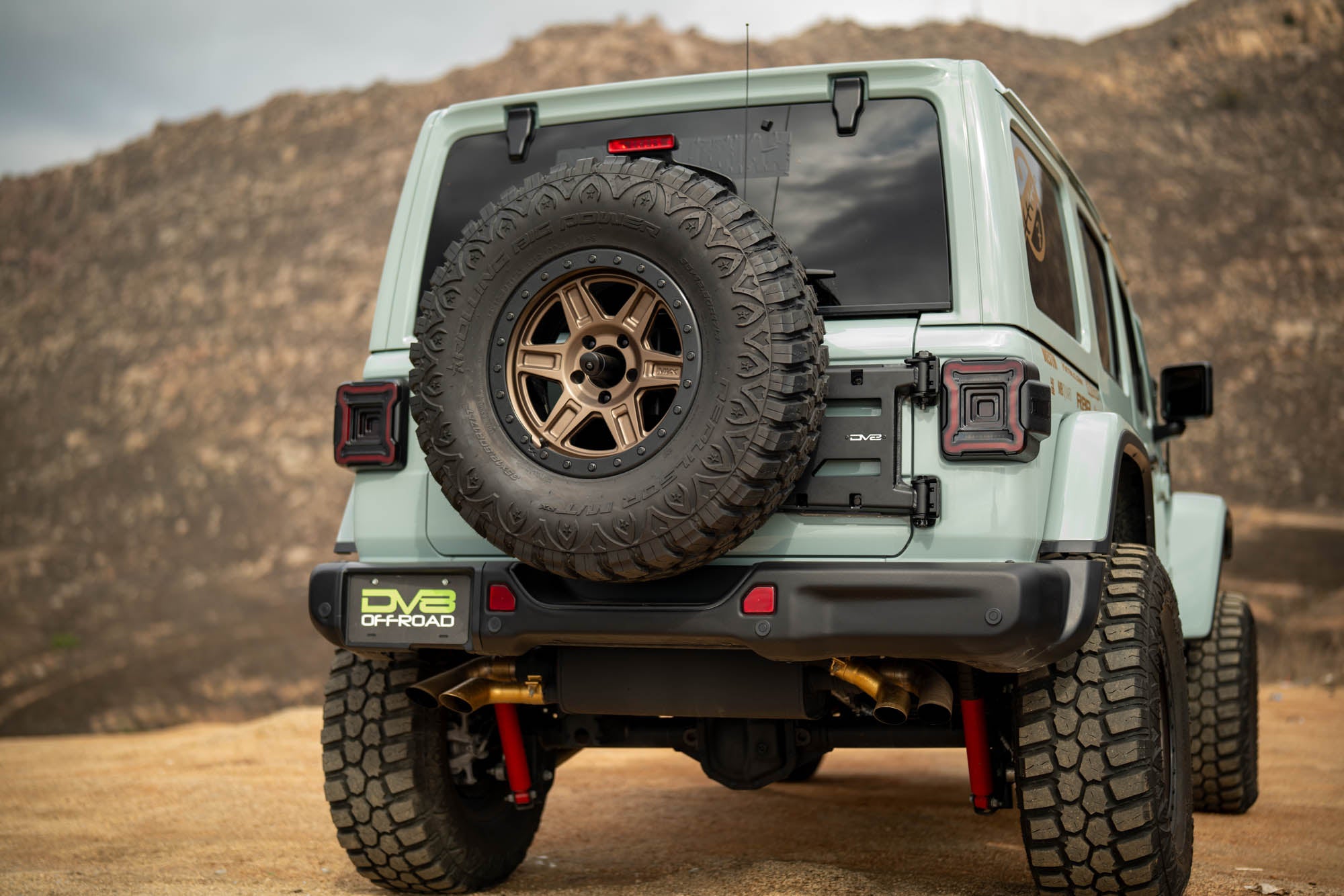2018 2025 Jeep Wrangler JL Spare Tire Carrier DV8 Offroad