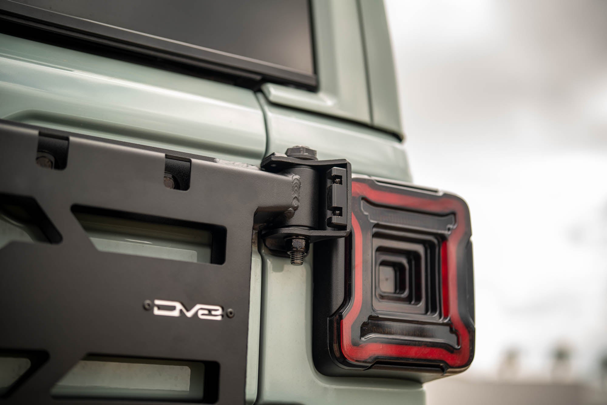 2018 2025 Jeep Wrangler JL Spare Tire Carrier DV8 Offroad