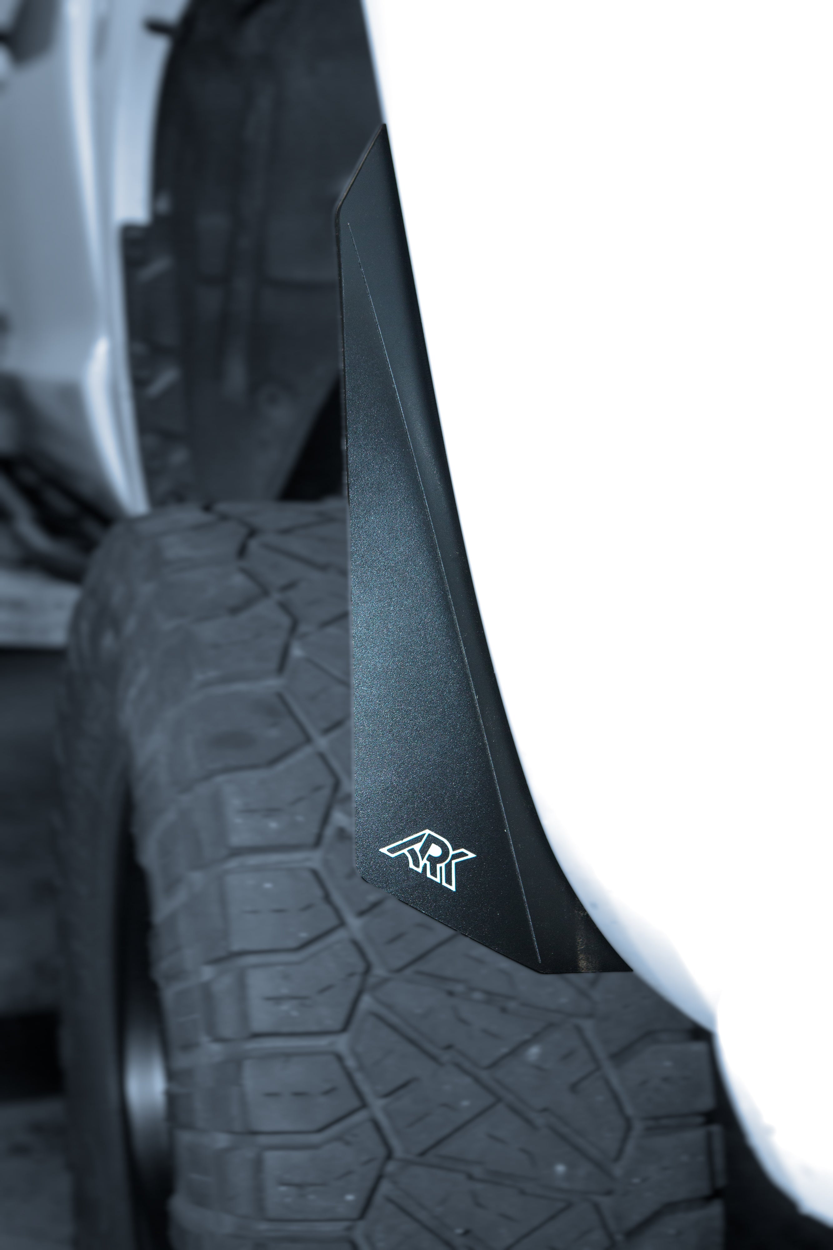 TriXpoly Micro Flares for 2007-2021 Toyota Tundra, enhancing tire coverage and style with a sleek design.