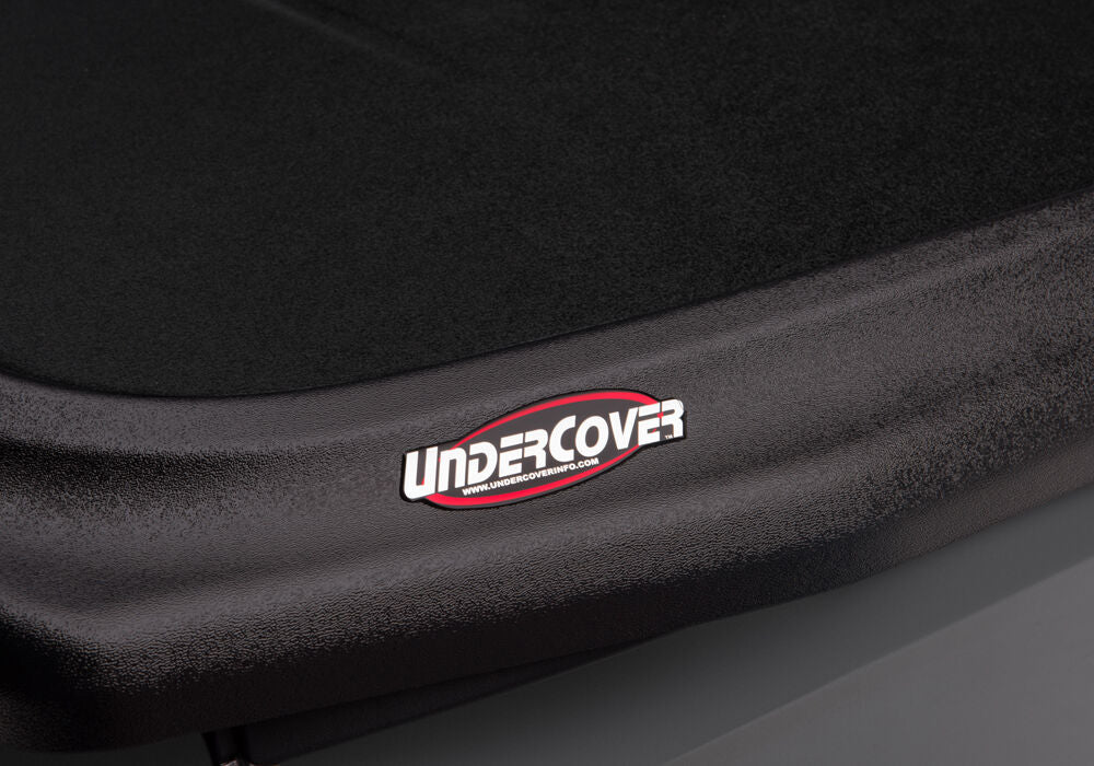 Tonneau Cover SE 2007-2013 Chevrolet Silverado 1500/2007-2014 2500 HD/3500 HD 6 Foot 6 Inch Bed Std/Ext/Crew Cab Black Textured UnderCover