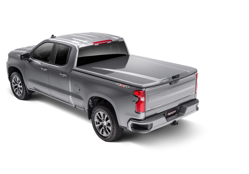 Tonneau Cover Elite LX 2019 (New Body Style) 2026 Chevy Silverado 5 Foot 9 Bed Crew/Ext Cab Without Multi-Flex Tailgate Black UnderCover