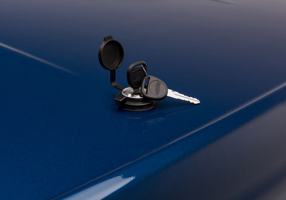 Tonneau Cover LUX 2014-2018 (2019-2023 Classic) Ram 5 Foot 7 Inch Bed Crew Cab Without RamBox Blue Streak UnderCover