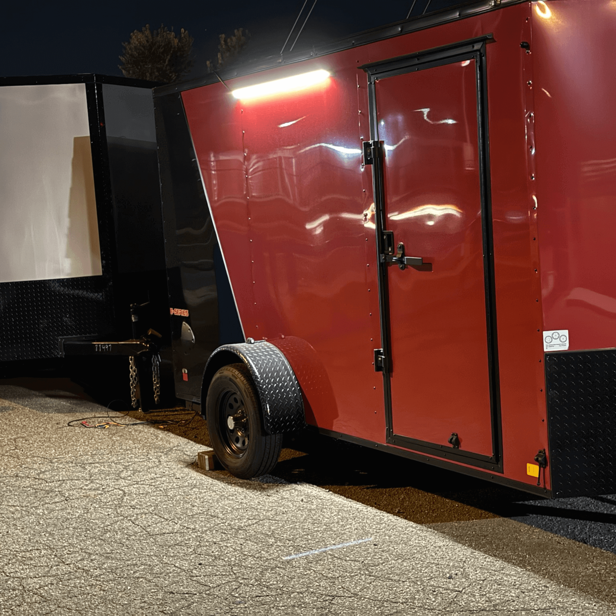 V Series 40" Light