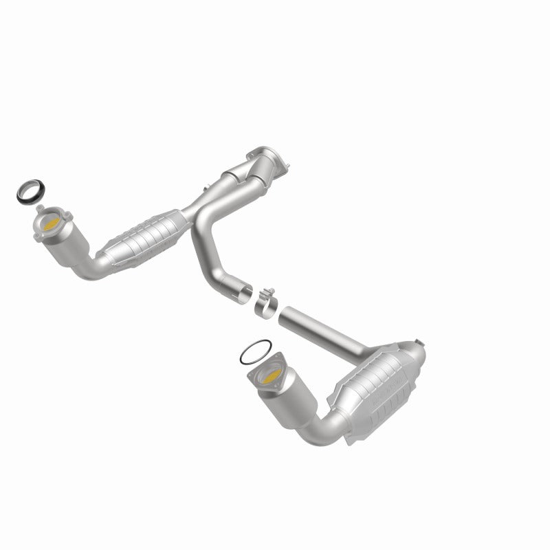 MagnaFlow Direct Fit Catalytic Converter 99-00 Chevy Pickups 4.3L