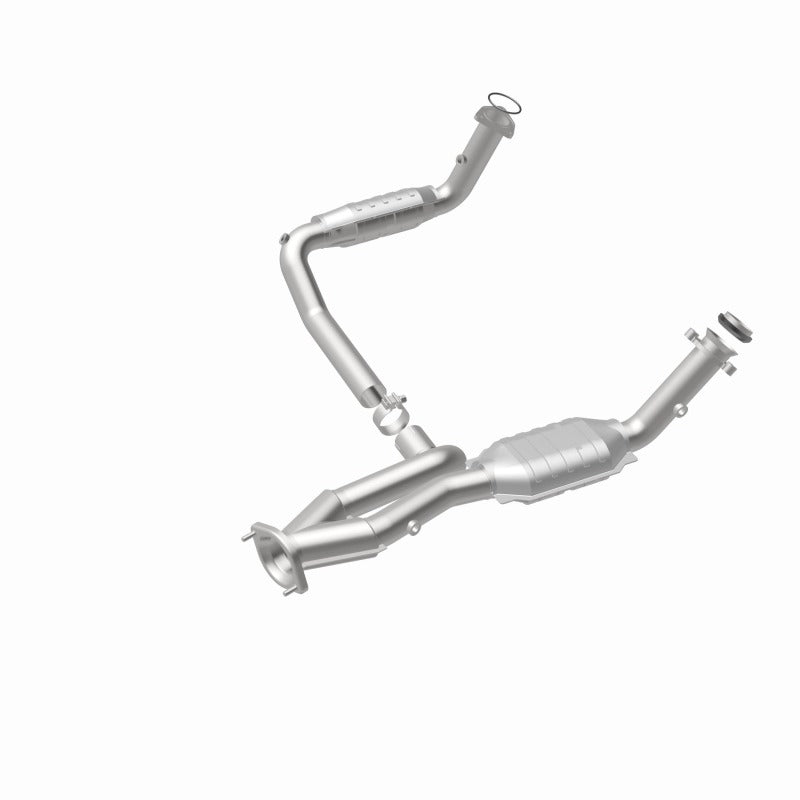 MagnaFlow DF Cat. Conv 02-06 Cadillac Truck. 8 5.3L Dual Conv. Y-Pipe Assy 2wd/Chevy Truck 99-07