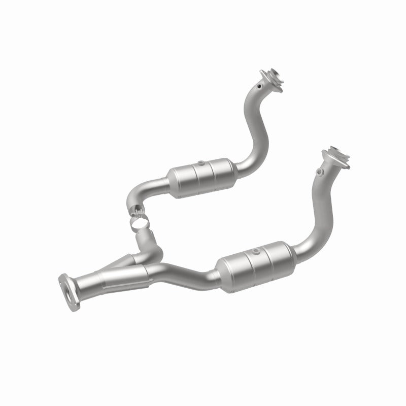 MagnaFlow DF Cat Conv 08-10 Ford F-250/F-250 SD/F-350/F-350 SD 5.4L/6.8L/F-450 SD 6.8L Y-Pipe Assy