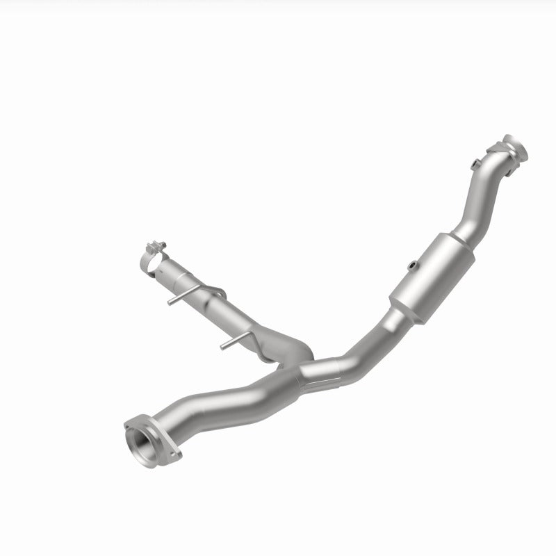 MagnaFlow Direct Fit Catalytic Converter 15-17 Ford Expedition V6 3.5 OEM Underbody