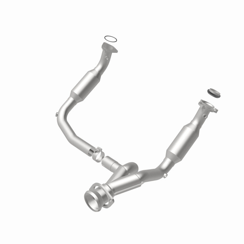 MagnaFlow Direct Fit Catalytic Converter 2007-2008 Cadillac Escalade 6.2L