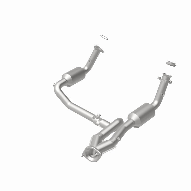 MagnaFlow DF Catalytic Conv OEM 2005 GMC Sierra/Chevrolet Silverado 1500/Cadillac Escalade Underbody