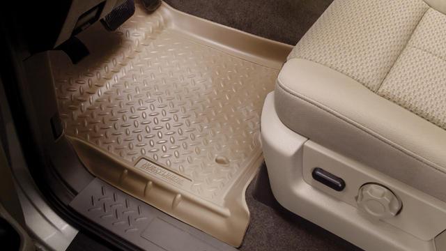 Husky Liners 02-06 Cadillac Escalade/GMC Yukon/Denali Classic Style 2nd Row Black Floor Liners