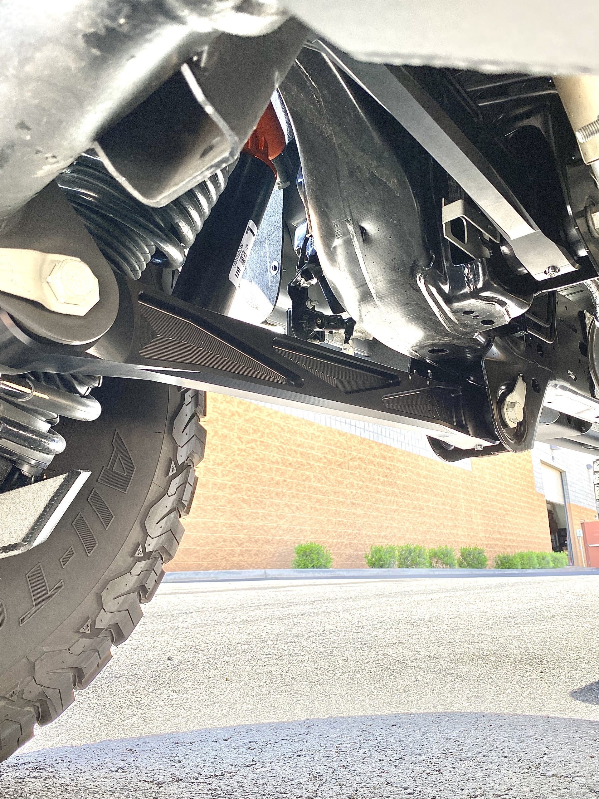Billet aluminum rear lower suspension arms for 2022 Bronco Raptor, featuring ultra-flex joints for enhanced performance.
