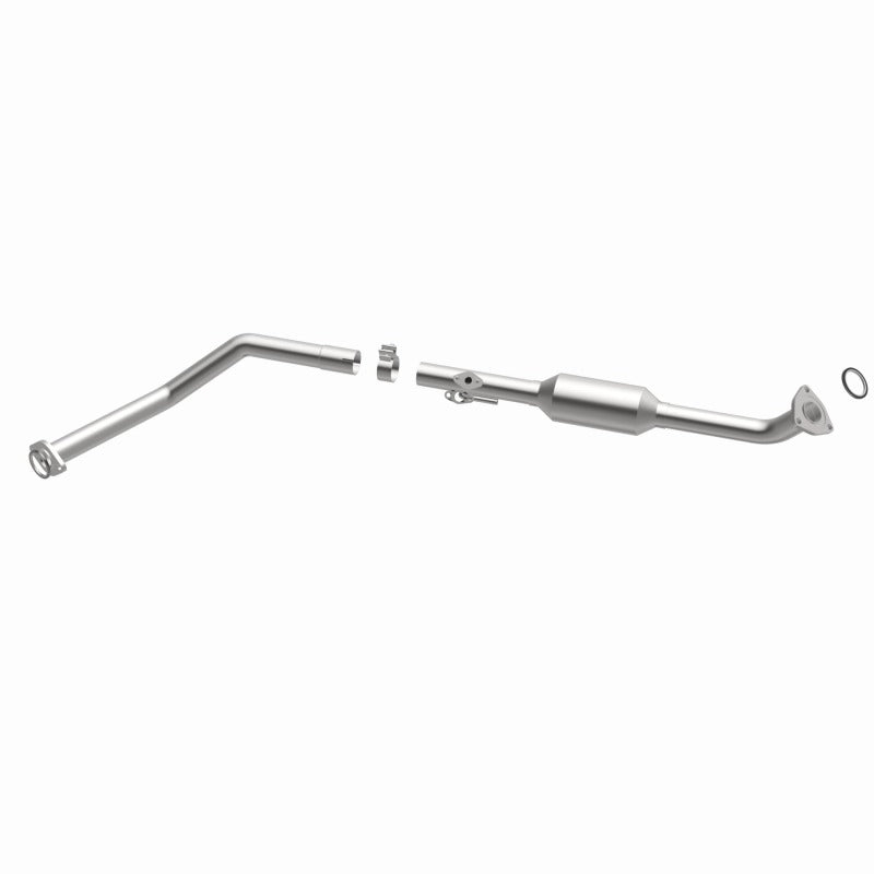 MagnaFlow Direct Fit Catalytic Converter OEM 2001-2004 Toyota Sequoia Underbody