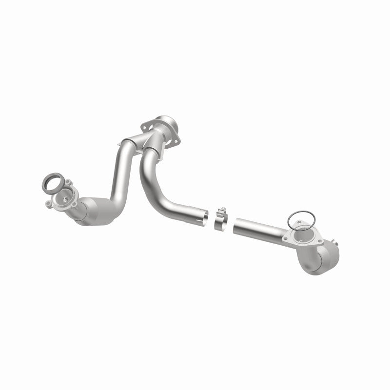MagnaFlow Direct Fit Catalytic Converter 2007-2008 Cadillac Escalade 6.2L