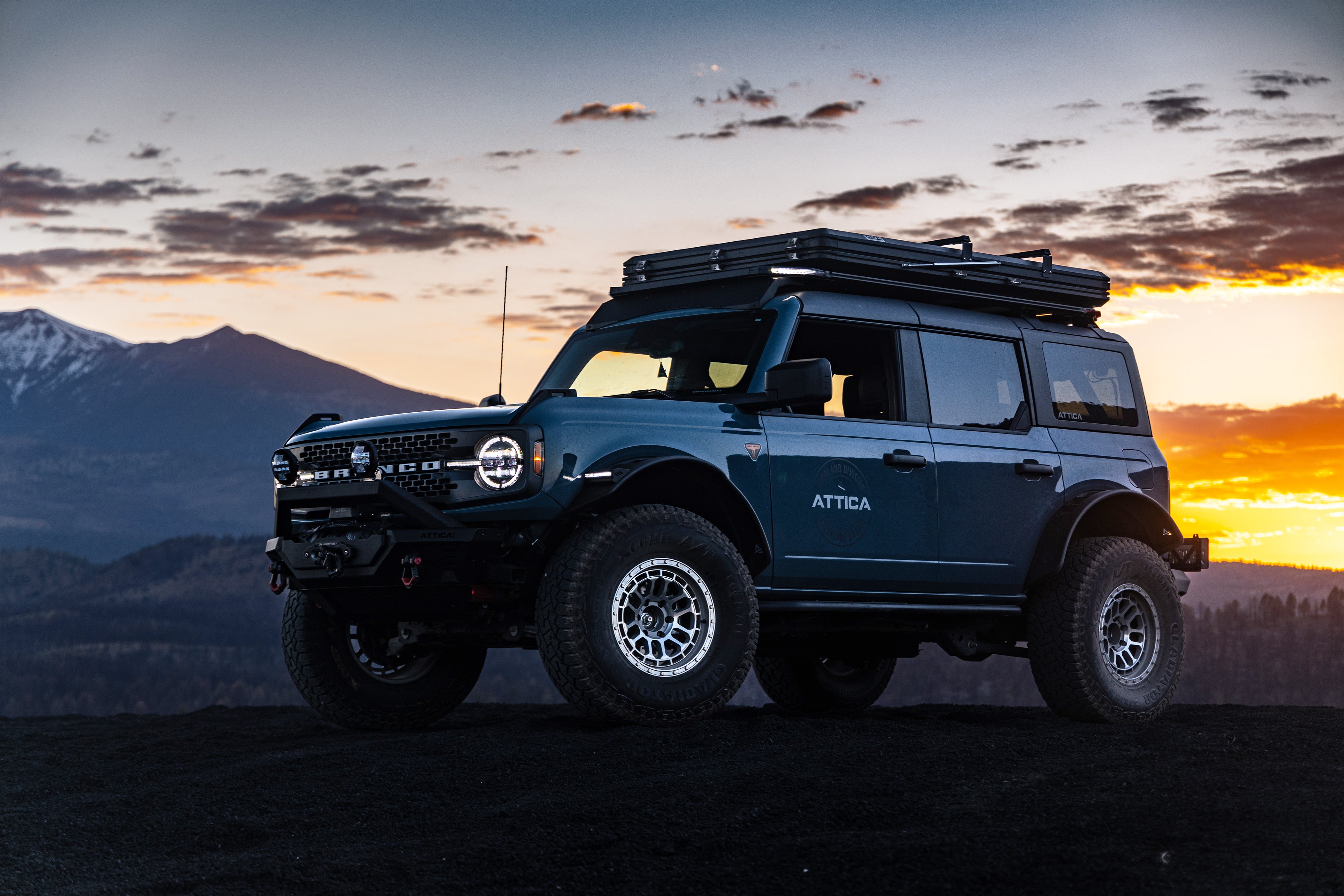 chatt0759-bc-sq_attica-4x4_bronco_headlights_7.jpg