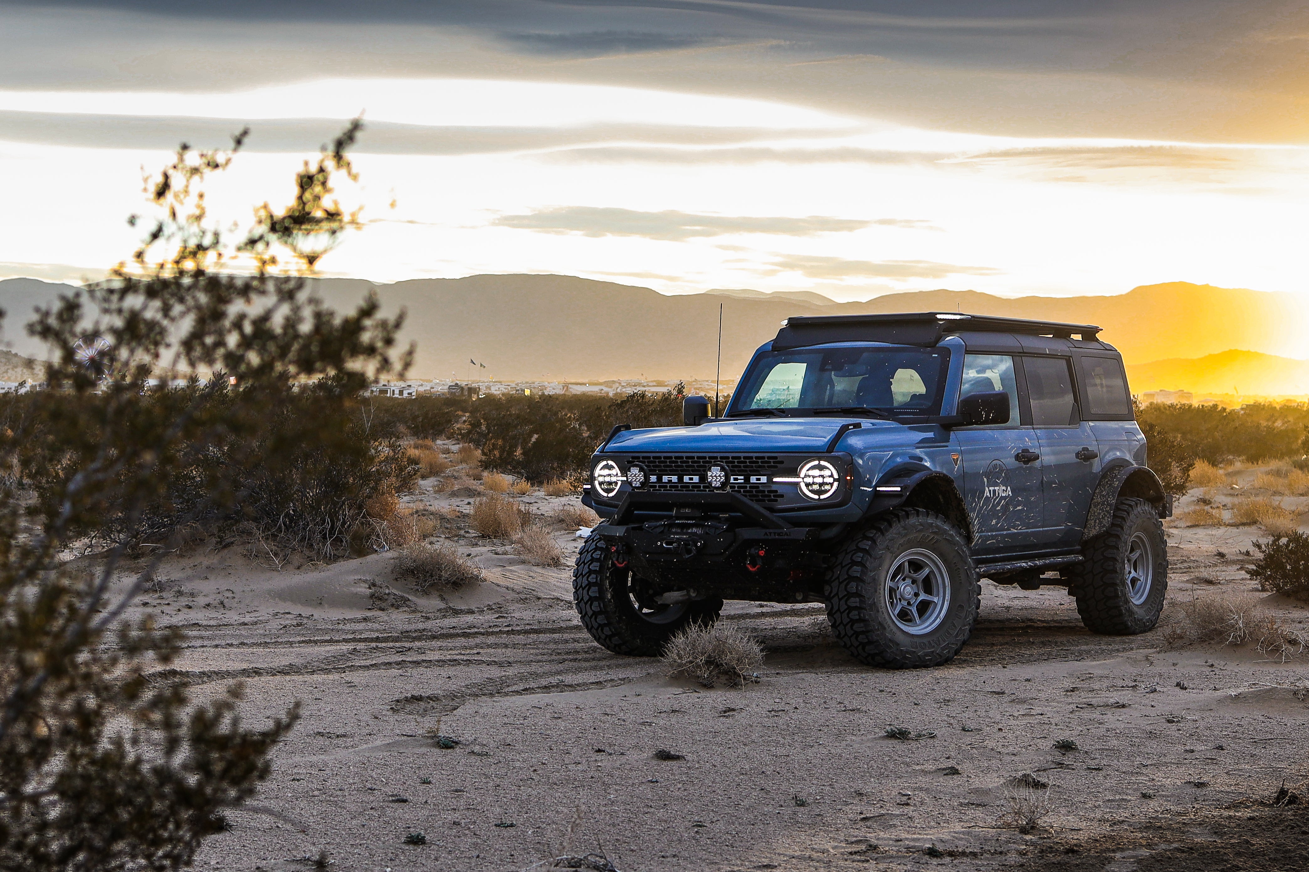 chatt0759-bc-sq_attica-bronco_headlights_6.jpg