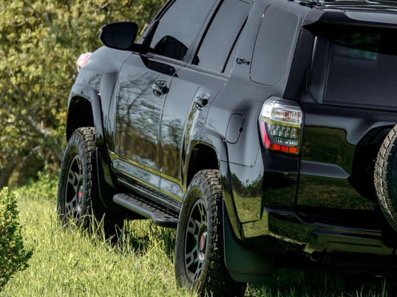 Cali Raised 10-24 Toyota 4Runner Step Ed Bolt On Rock Sliders - No Kick Out/PowderCoat Plate/Bed