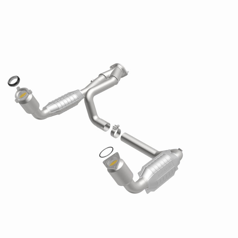 MagnaFlow Direct Fit Catalytic Converter 99-00 Chevy Pickups 4.3L