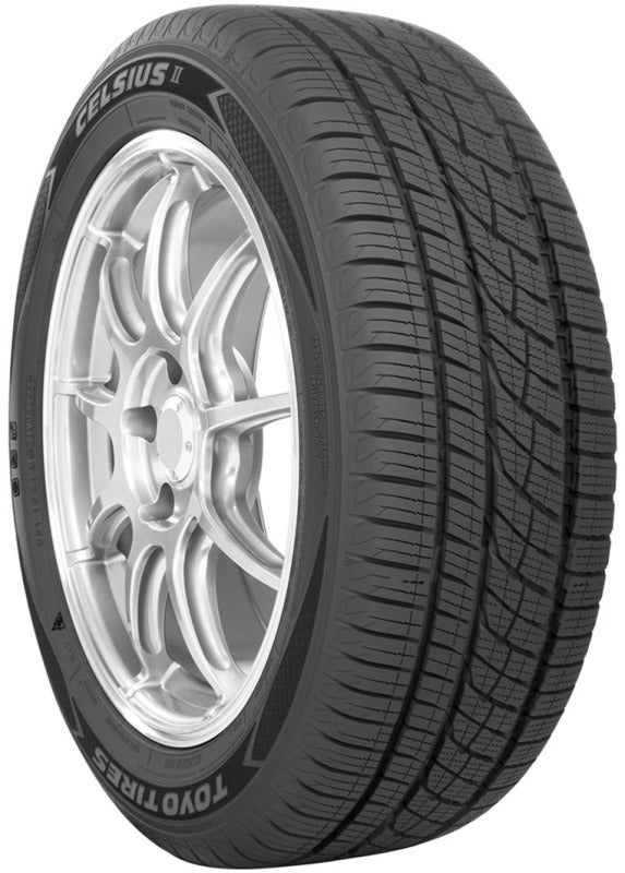 Toyo Celsius II Tire - 245/45R19 102V XL (TL)