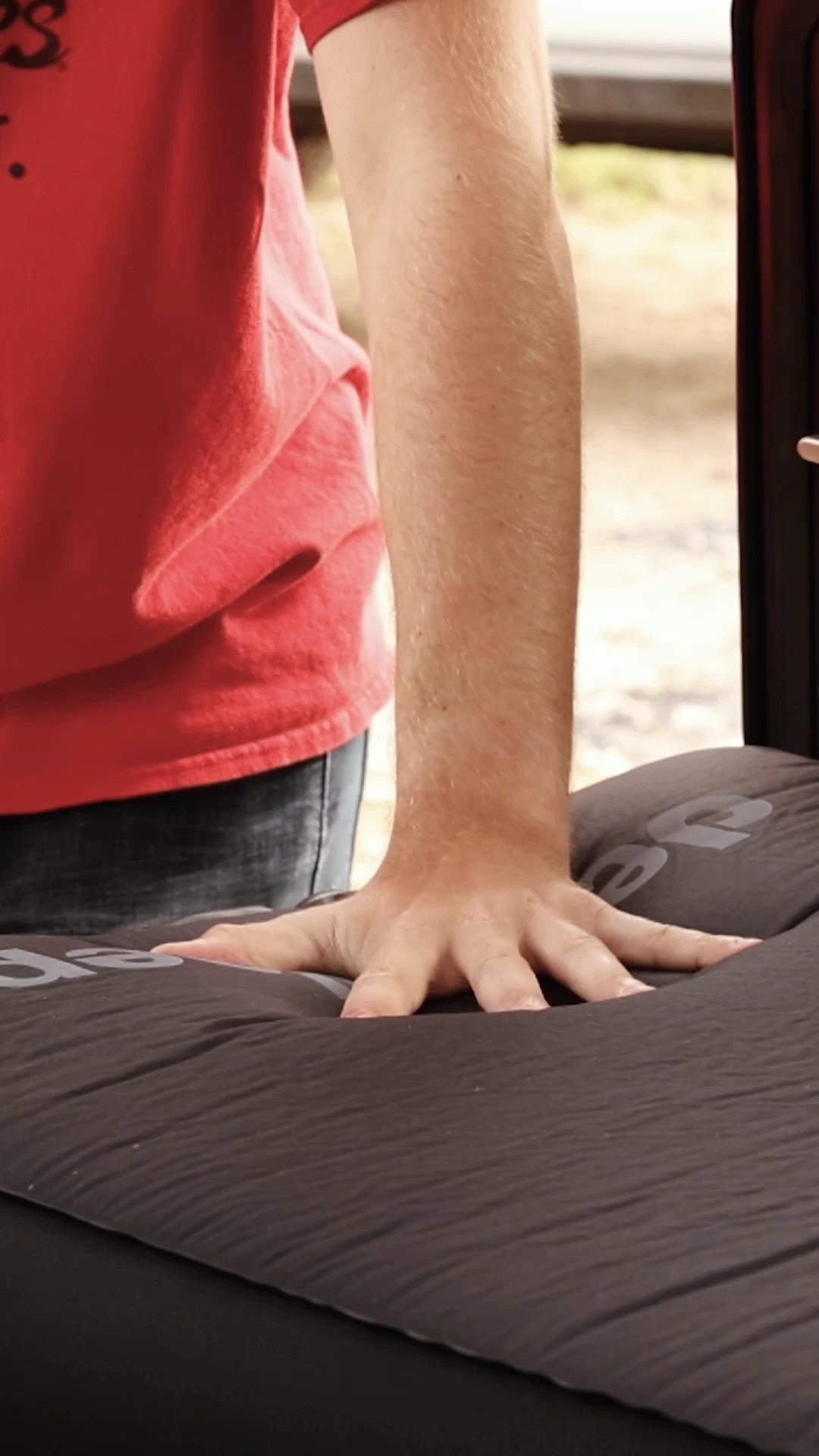 Deepsleep Solo Mat Self-Inflating Camping Bed