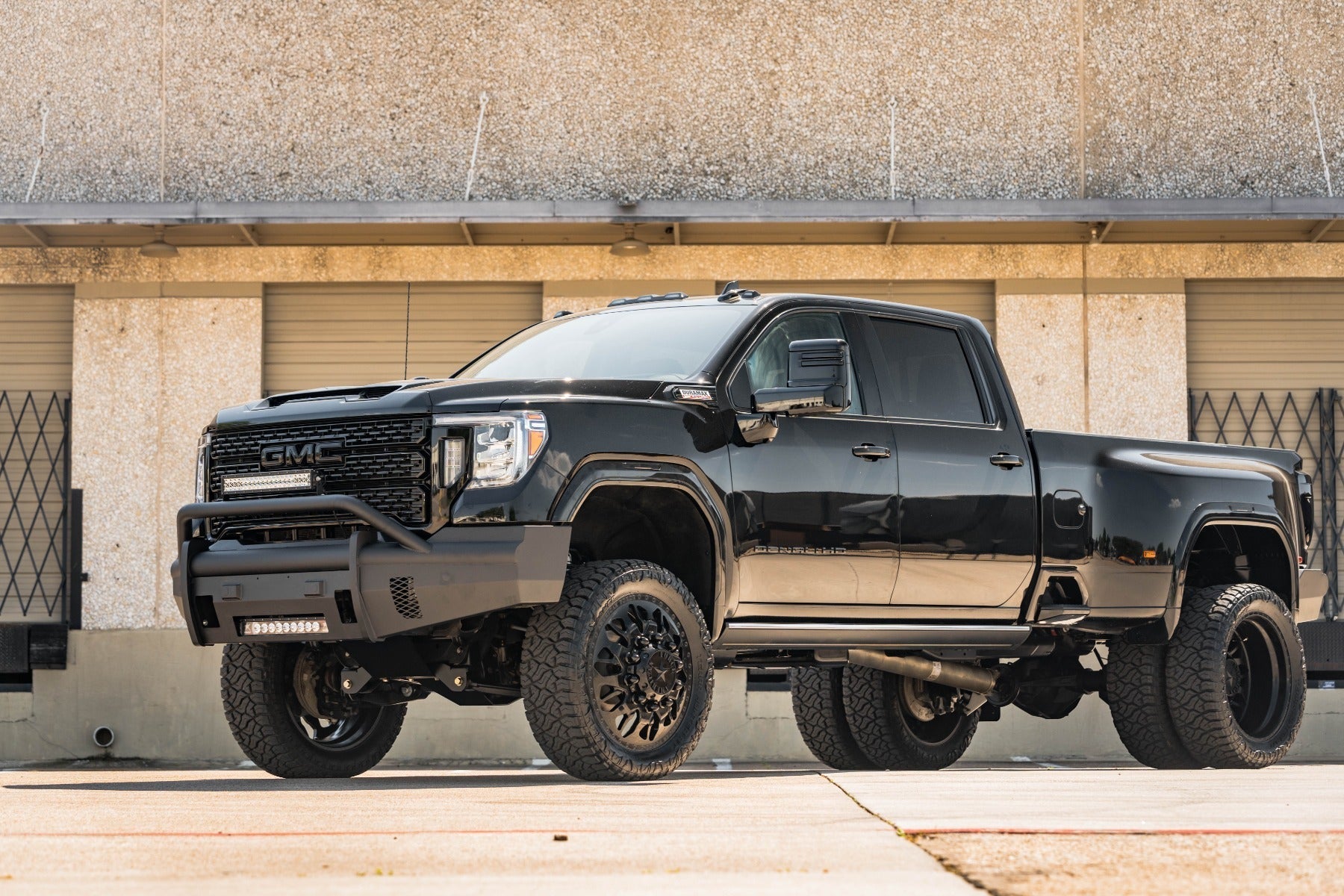 Vaquero Front Non-Winch Bumper Pre-Runner Guard - Texture Black 2020-2023 GMC 2500 3500