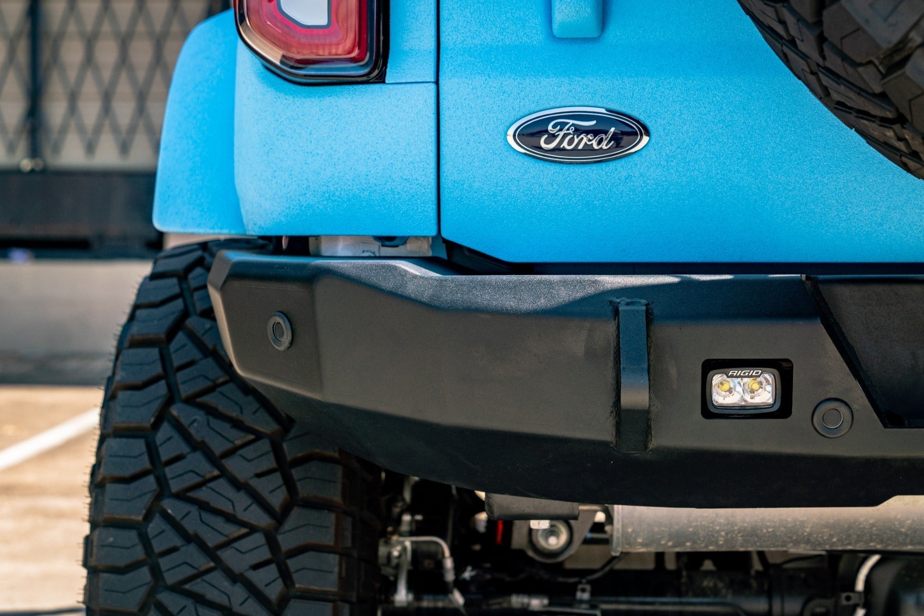 Stealth Rear Non-Winch Bumper | Tire Carrier - Texture Black 2021-2025 Ford Bronco