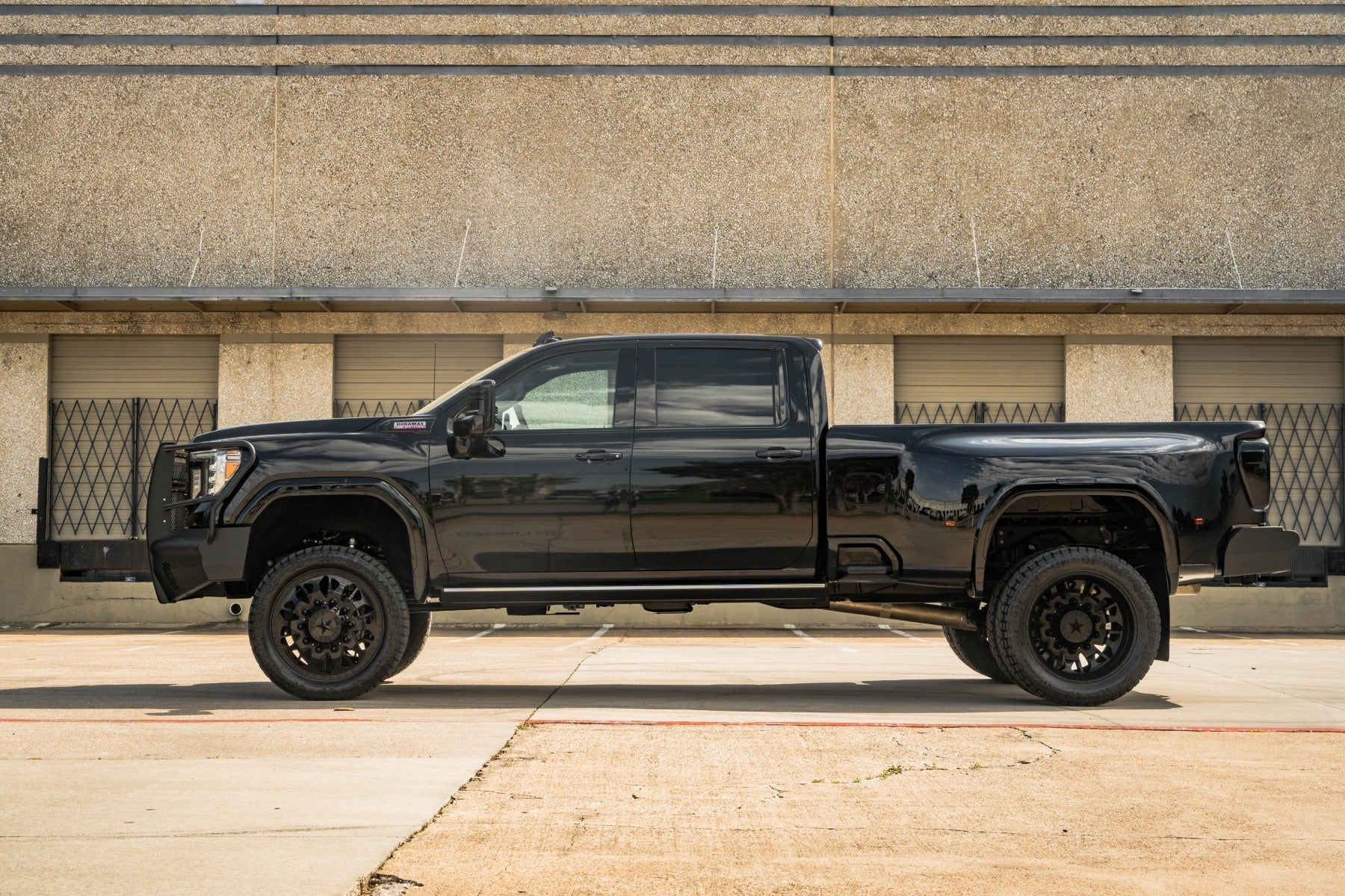 Vaquero Front Non-Winch Bumper Full Guard - Texture Black 2020-2023 GMC 2500 3500