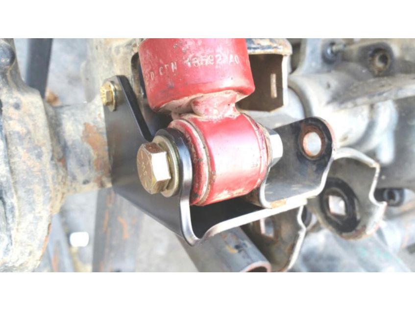 FRONT SHOCK RELOCATION BRACKET KIT FOR JK/JKU