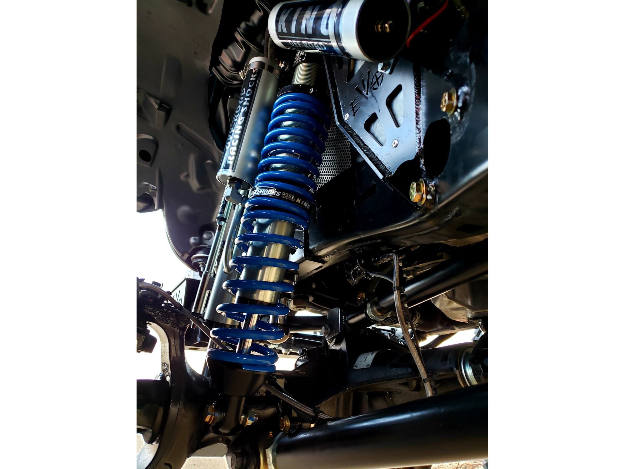 JLU KING Front 3-5 Inch front 2.5 Inch Double Throwdown Rear 2.5 Inch Coilover Bypass HC Long Arm PRO PLUS, BLACK, 4 Door 2.0 or 3.6L Gas JEEP WRANGLER