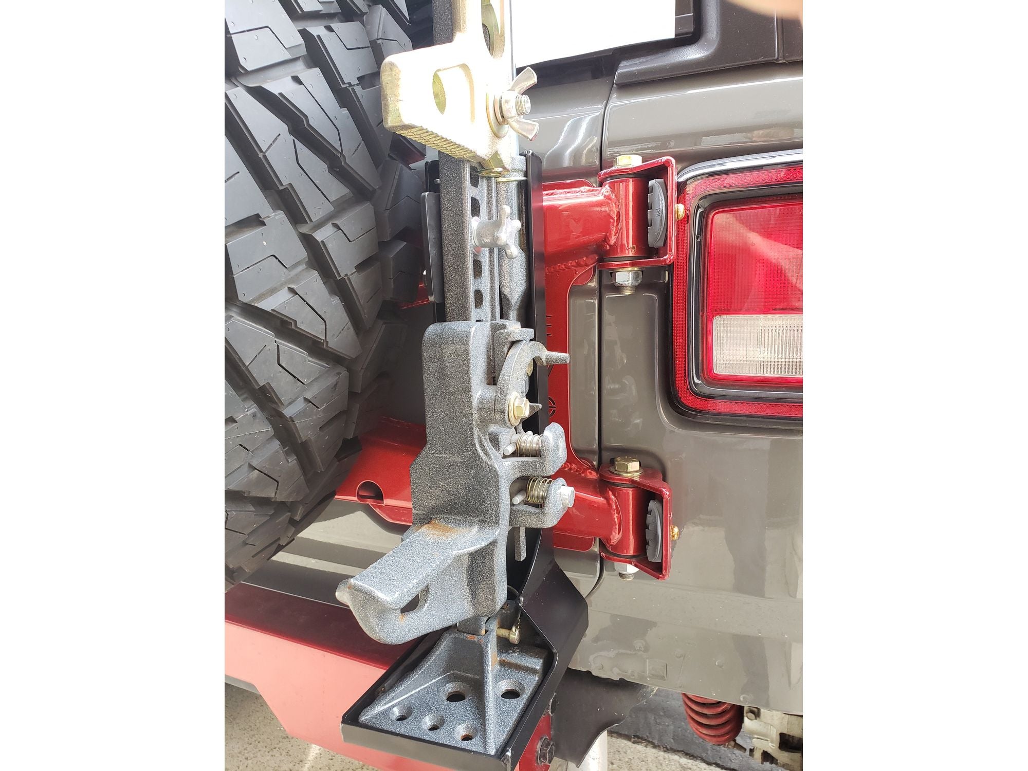 HI-LIFT JACK TAILGATE MOUNT FOR JK/JL
