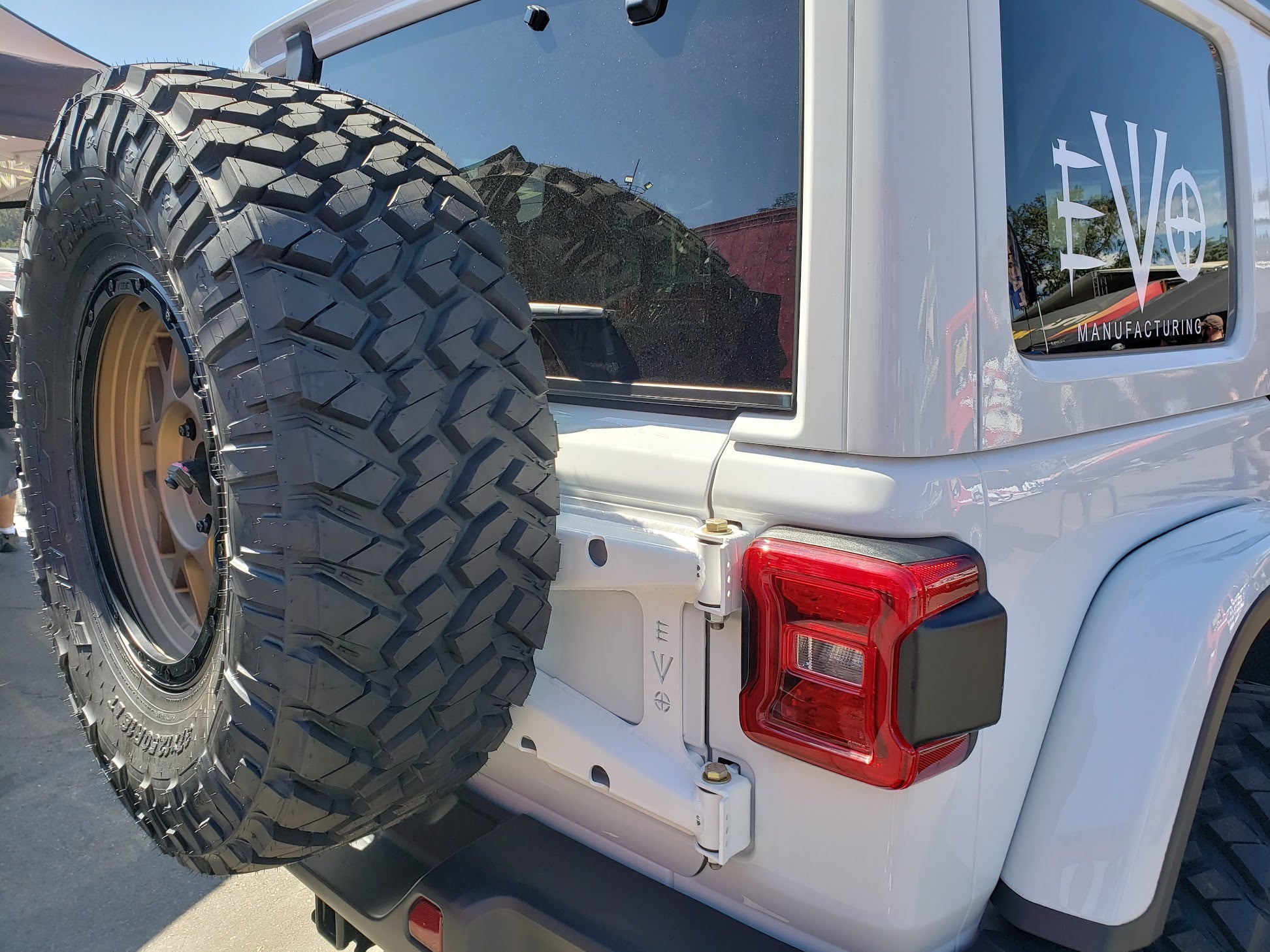 JEEP WRANGLER HEAVY DUTY HINGED SPARE TIRE CARRIER FOR JL/JLU