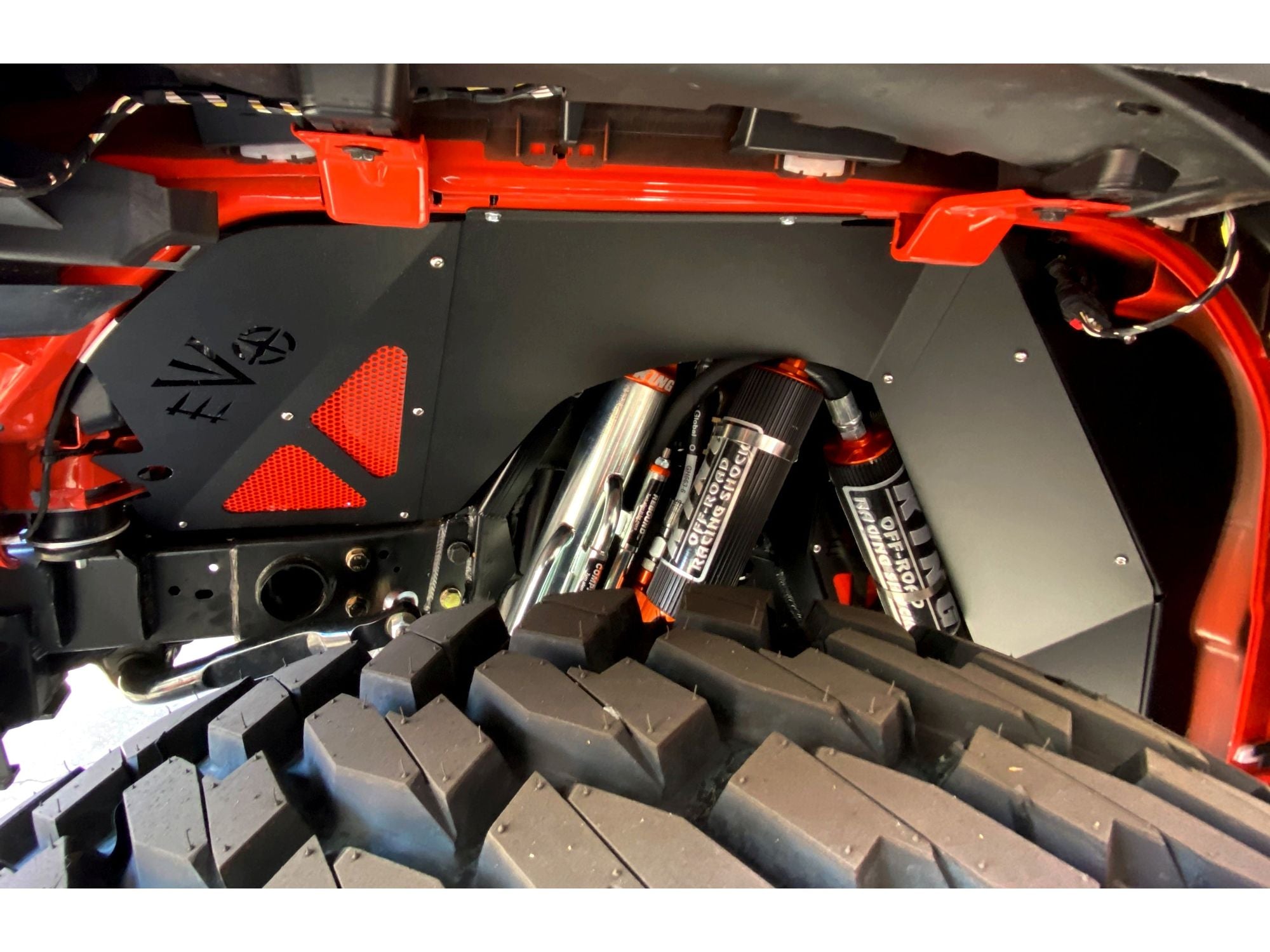 JL/JT GAS FRONT VENTED ALUMINUM INNER FENDERS