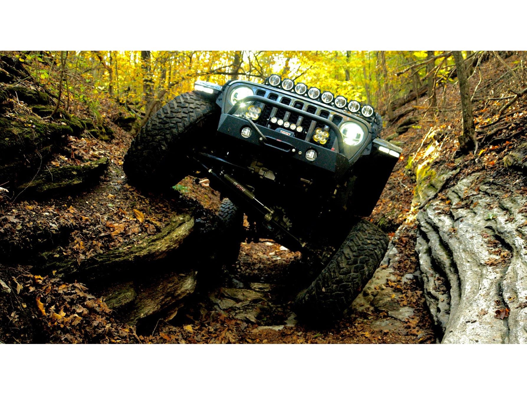 Jeep Wrangler JL/Gladiator Front Alumilite Bumper. With Factory Fog Light Provisions, Hoop and Skid Combo
