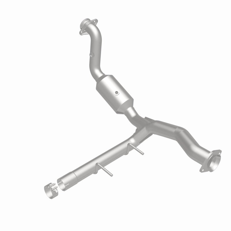 MagnaFlow Direct Fit Catalytic Converter 15-17 Ford F150 V6 2.7L OEM Underbody