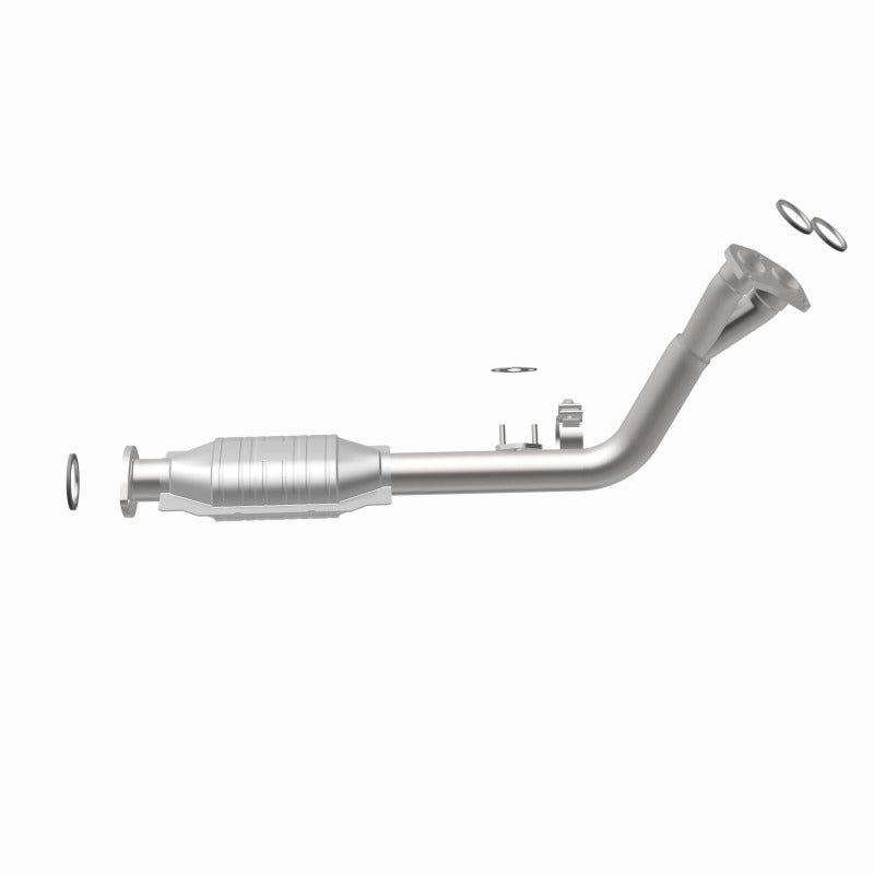 MagnaFlow Direct Fit Catalytic Converter 96-00 Toyota 4 Runner 2.7