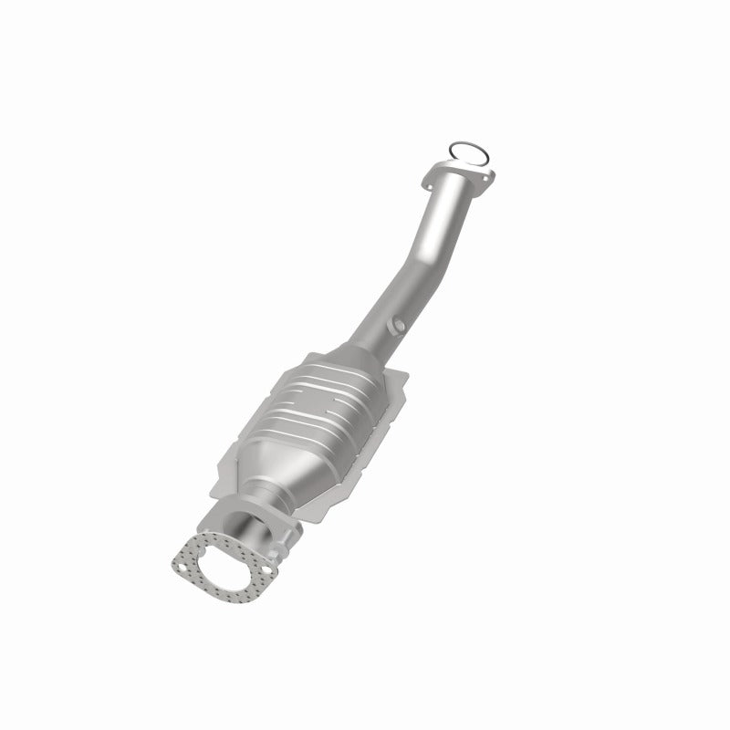 MagnaFlow Direct Fit Catalytic Converter 07 Titan 5.6L D/S rr OEM