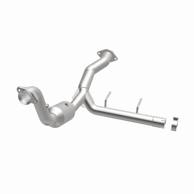 MagnaFlow Direct Fit Catalytic Converter 15-17 Ford F150 V6 2.7L OEM Underbody