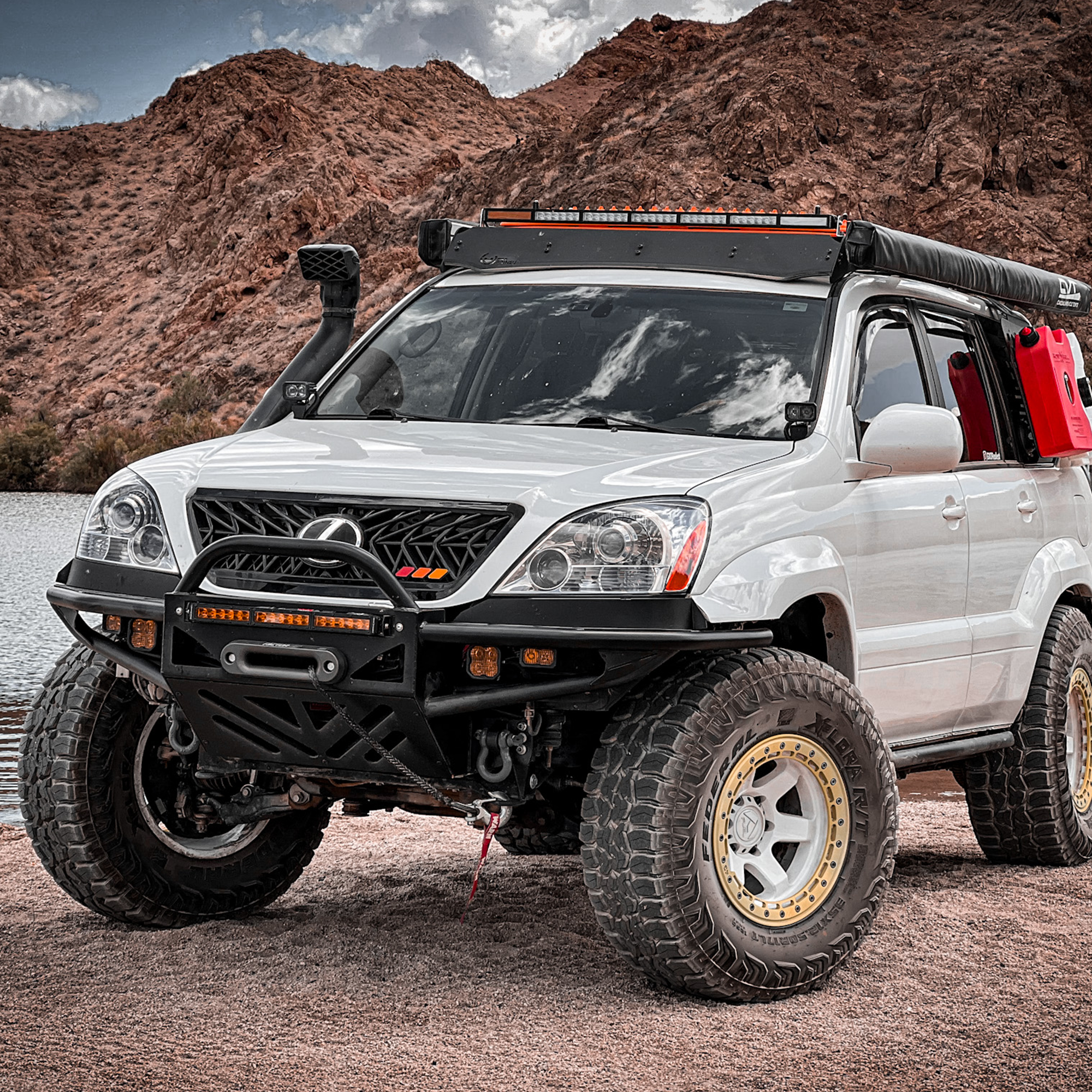 Lexus GX470 Hybrid Front Bumper