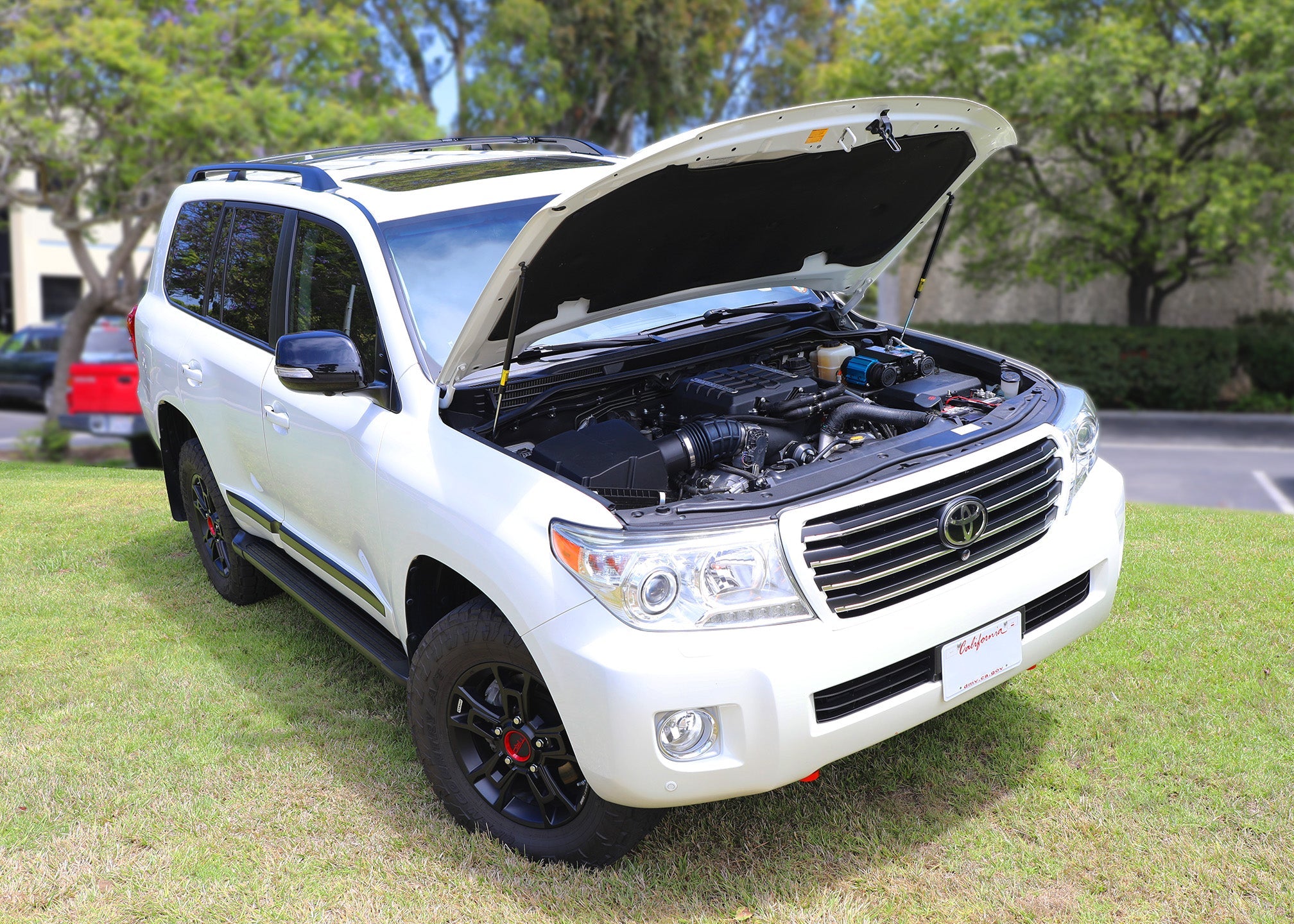 Magnum TVS2650 Toyota Land Cruiser/ Sequoia / Lexus LX570 Supercharger System