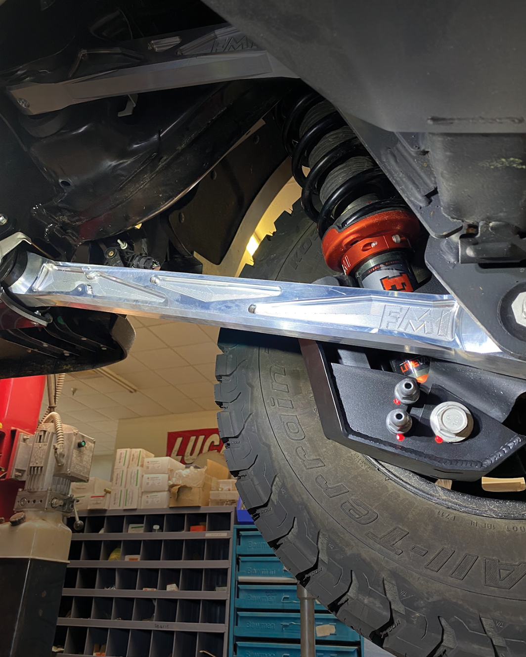 2024 Ranger Raptor rear lower billet aluminum suspension arms featuring ultra-flex joints for enhanced offroad performance.